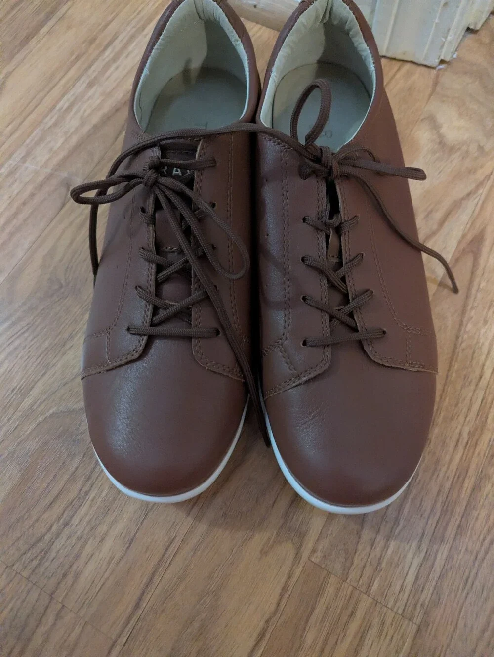 Women's Brown Casual Leather Lace-Up Sneakers